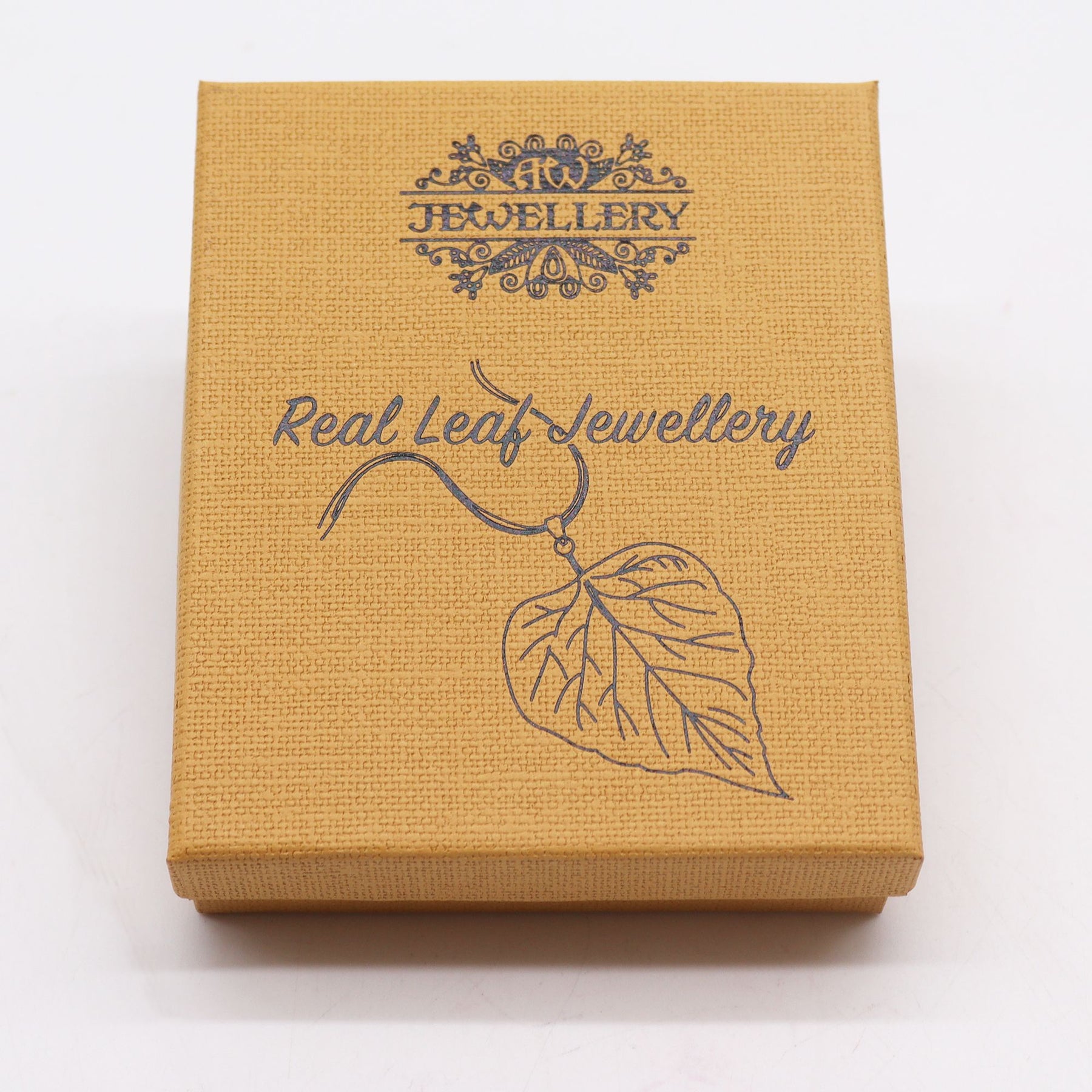 Gold Bravery Leaf Necklace & Earrings Set – Real Leaf Gift Box