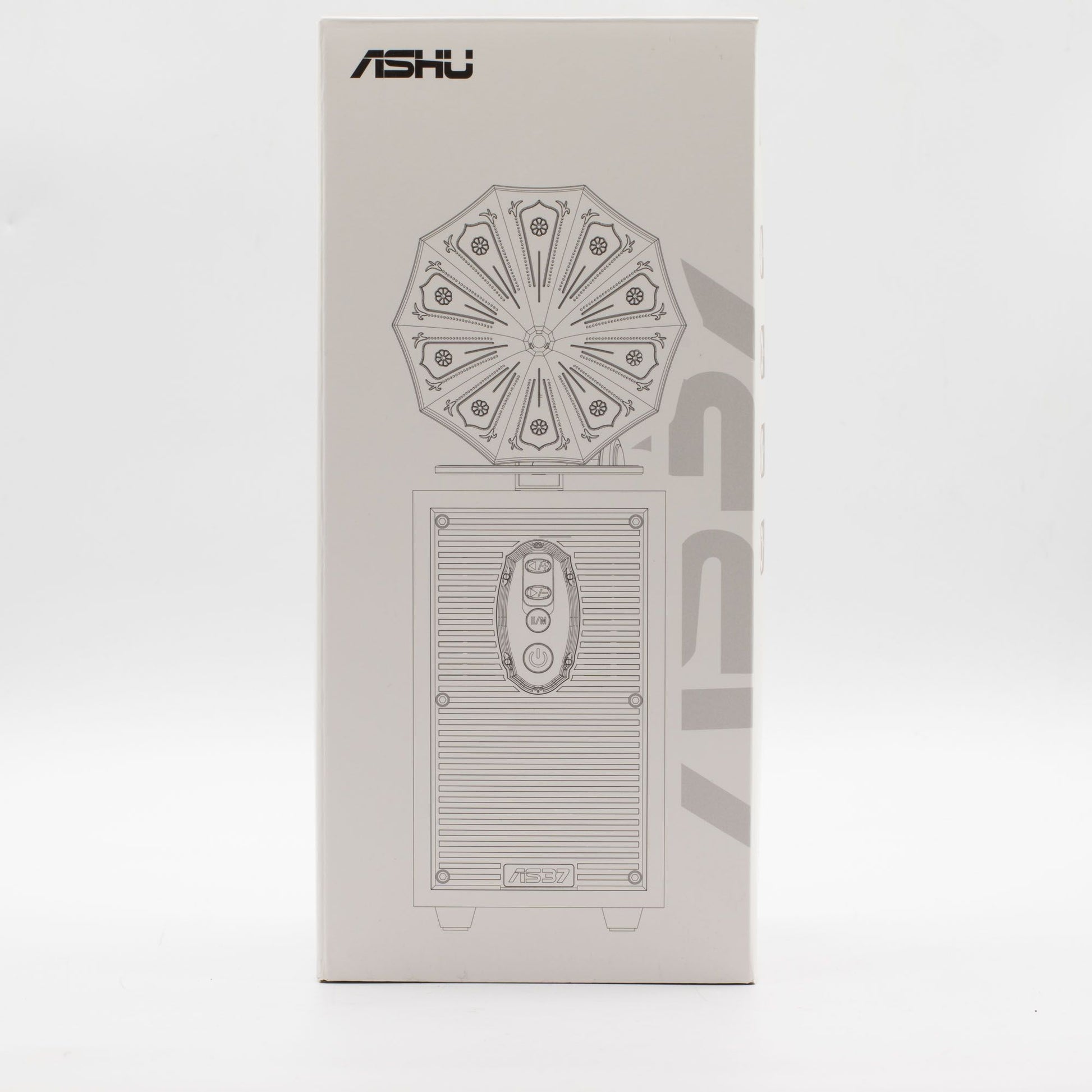Speaker connected via Bluetooth to phone, music streaming with powerful 8W output filling space