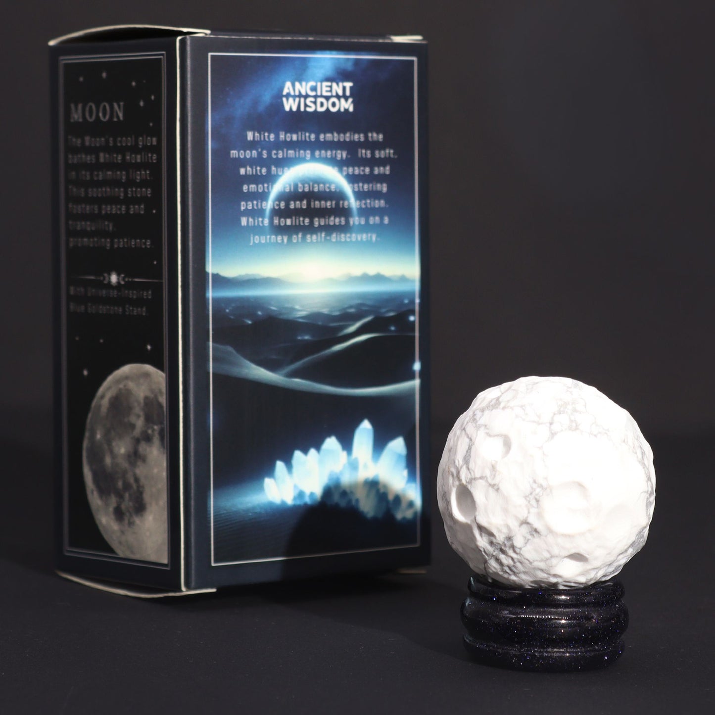 Weißer Howlith-Mondplanet, 4 cm, auf Goldstone-Ringständer – Mondschein