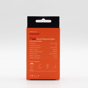 Boxed set including speaker, USB cable, user manual and cord, ready for gifting or unboxing